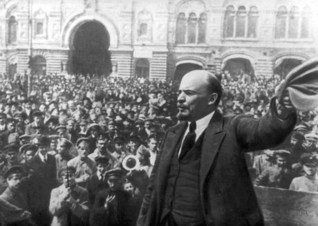 Lenin and crowd